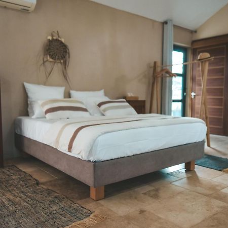 La Kaz Venelle Villa Saint Pierre Bagian luar foto